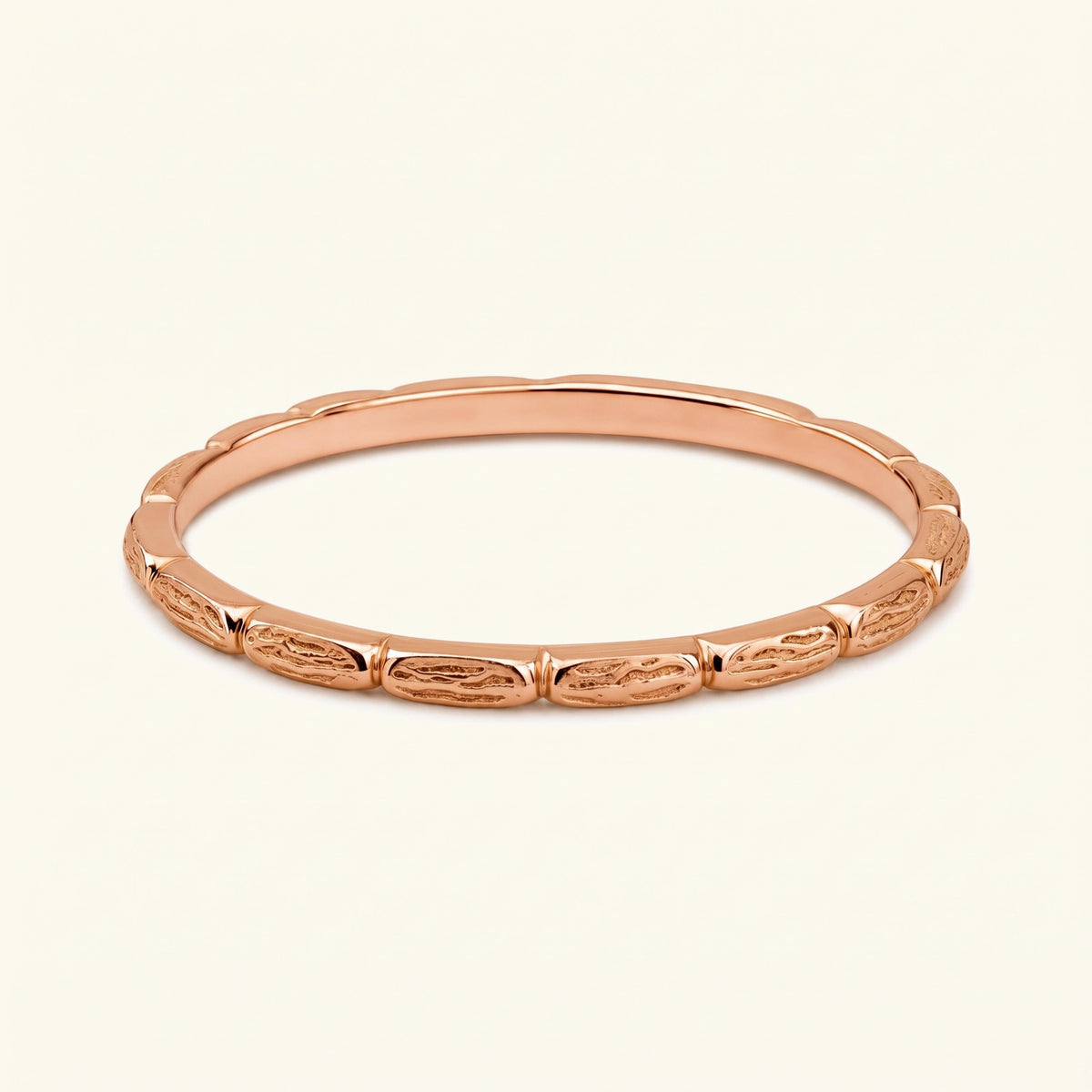Sobek wedding ring in 18K rose gold, band chiselled with crocodile scales
