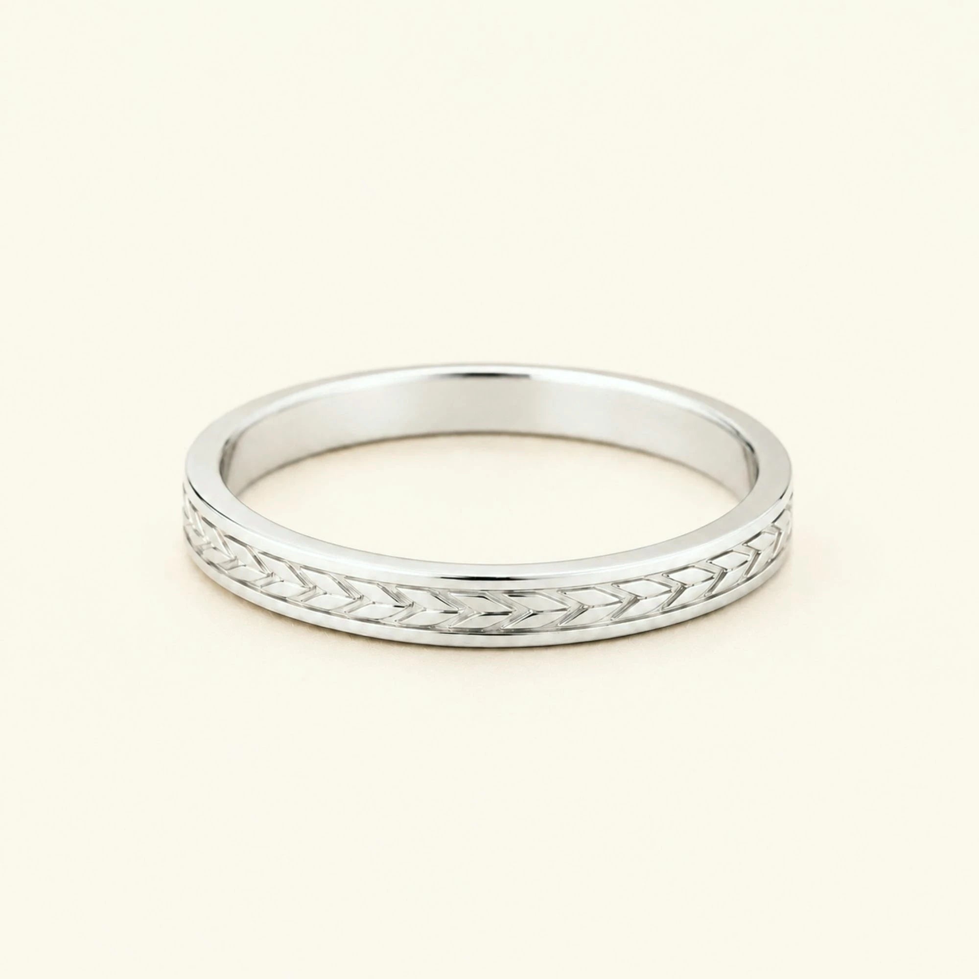 3mm laurel engraved 18K white gold wedding ring Kléos