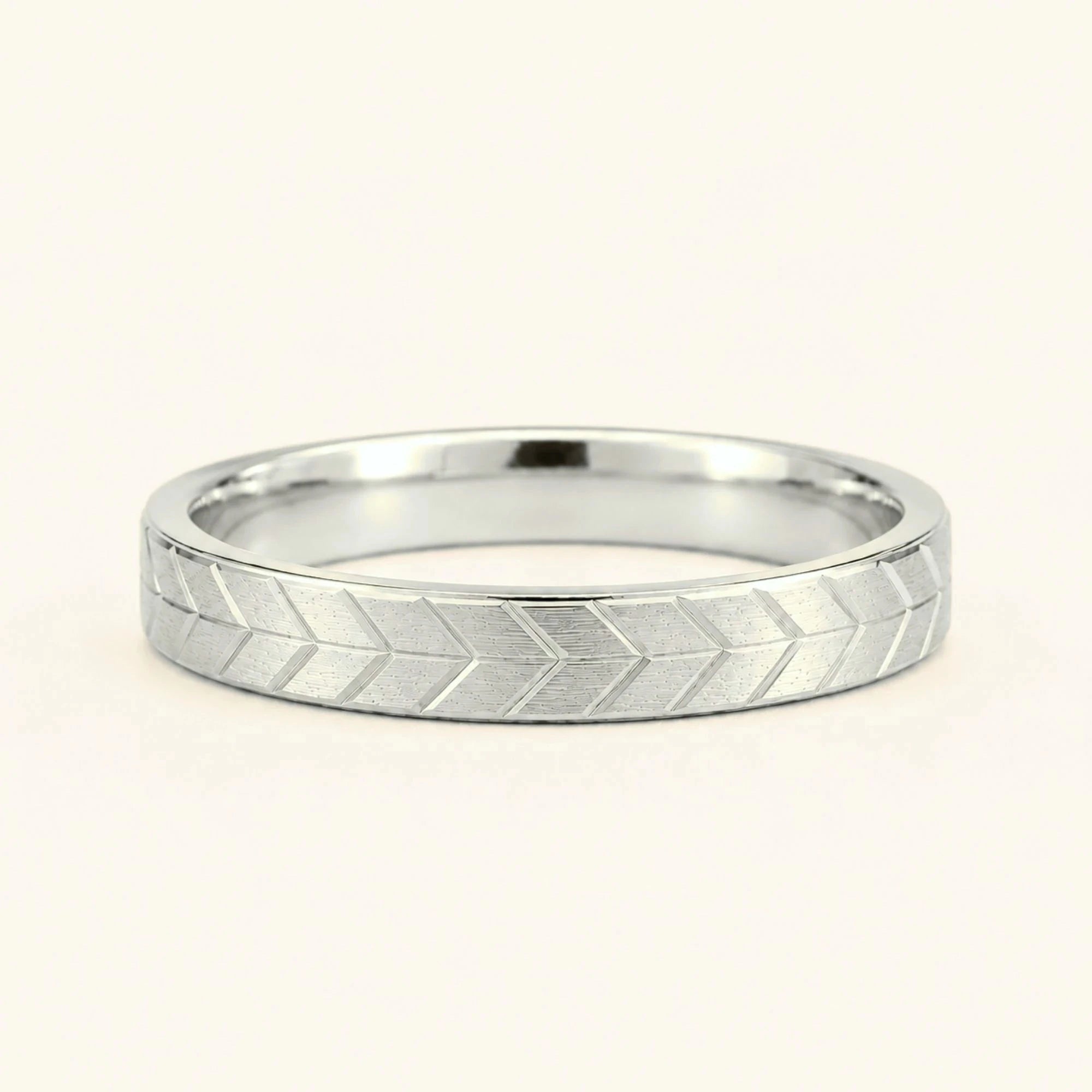 Men's 3mm chevron engraved white gold wedding ring Maât