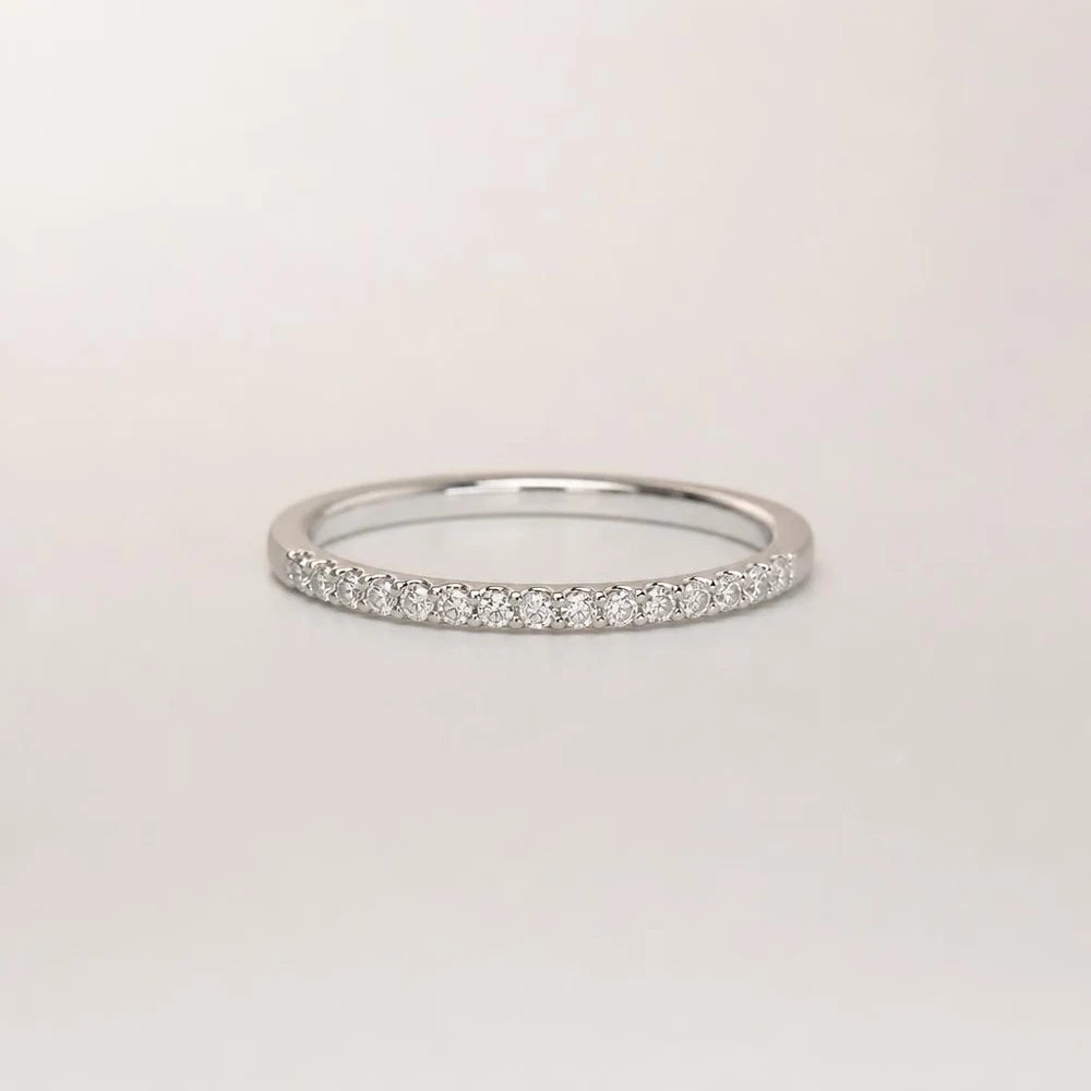 A singular ring for the promise of your life.