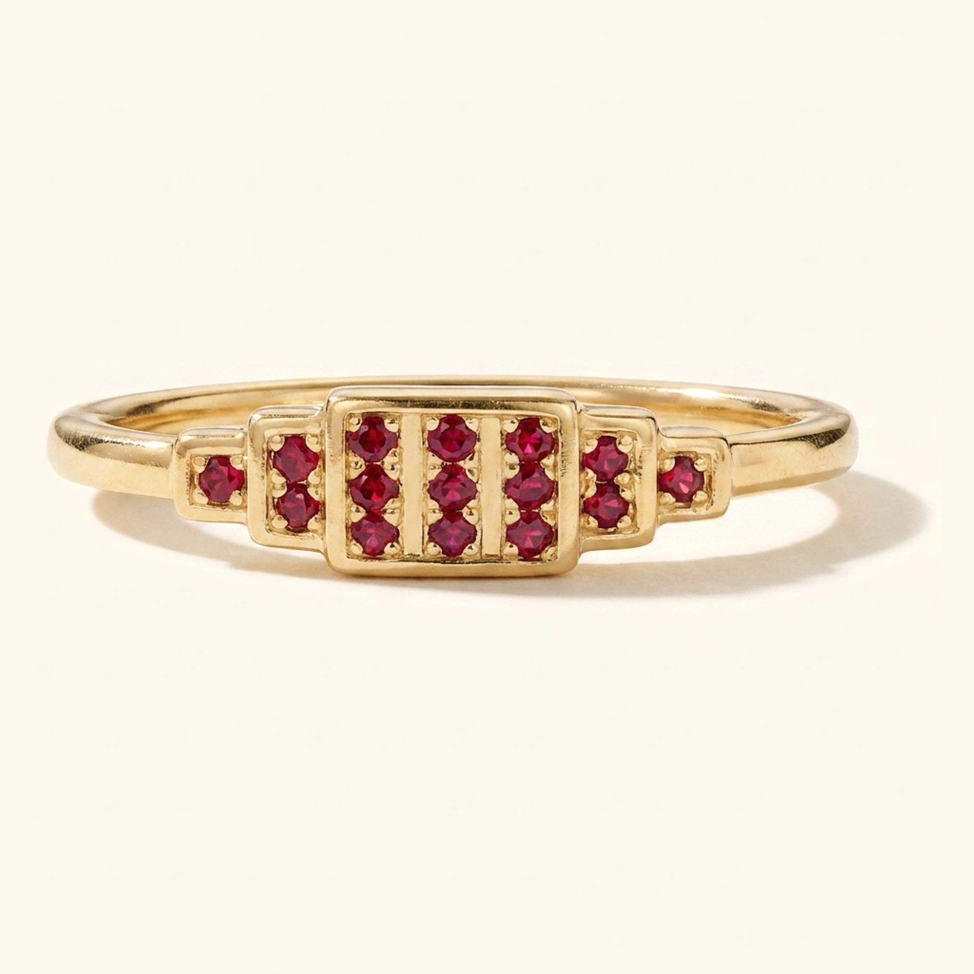 Bague alliance Brami XL géométrique art déco en or jaune sertie de rubis