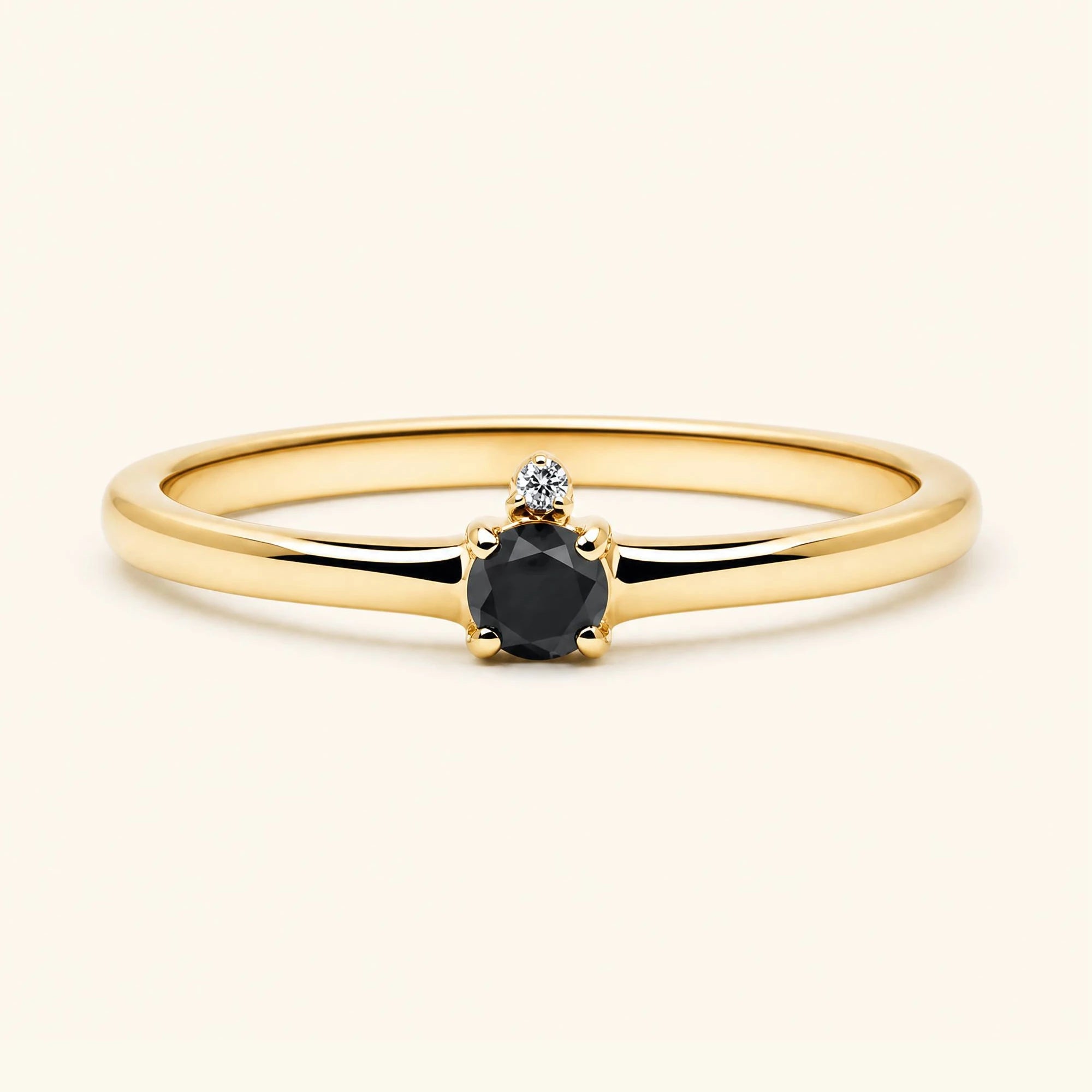 Bague de fiançailles solitaire diamant noir en or jaune