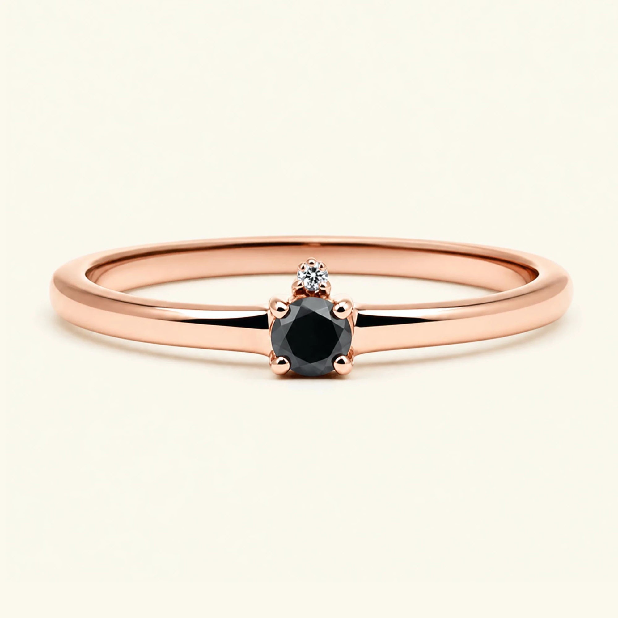 Bague de fiançailles solitaire diamant noir en or rose