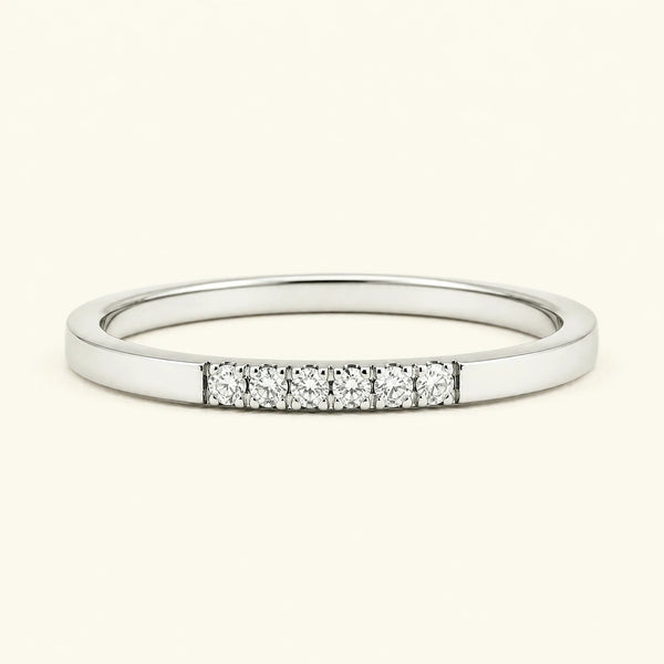 Fine ring pavé set with white diamonds in white gold