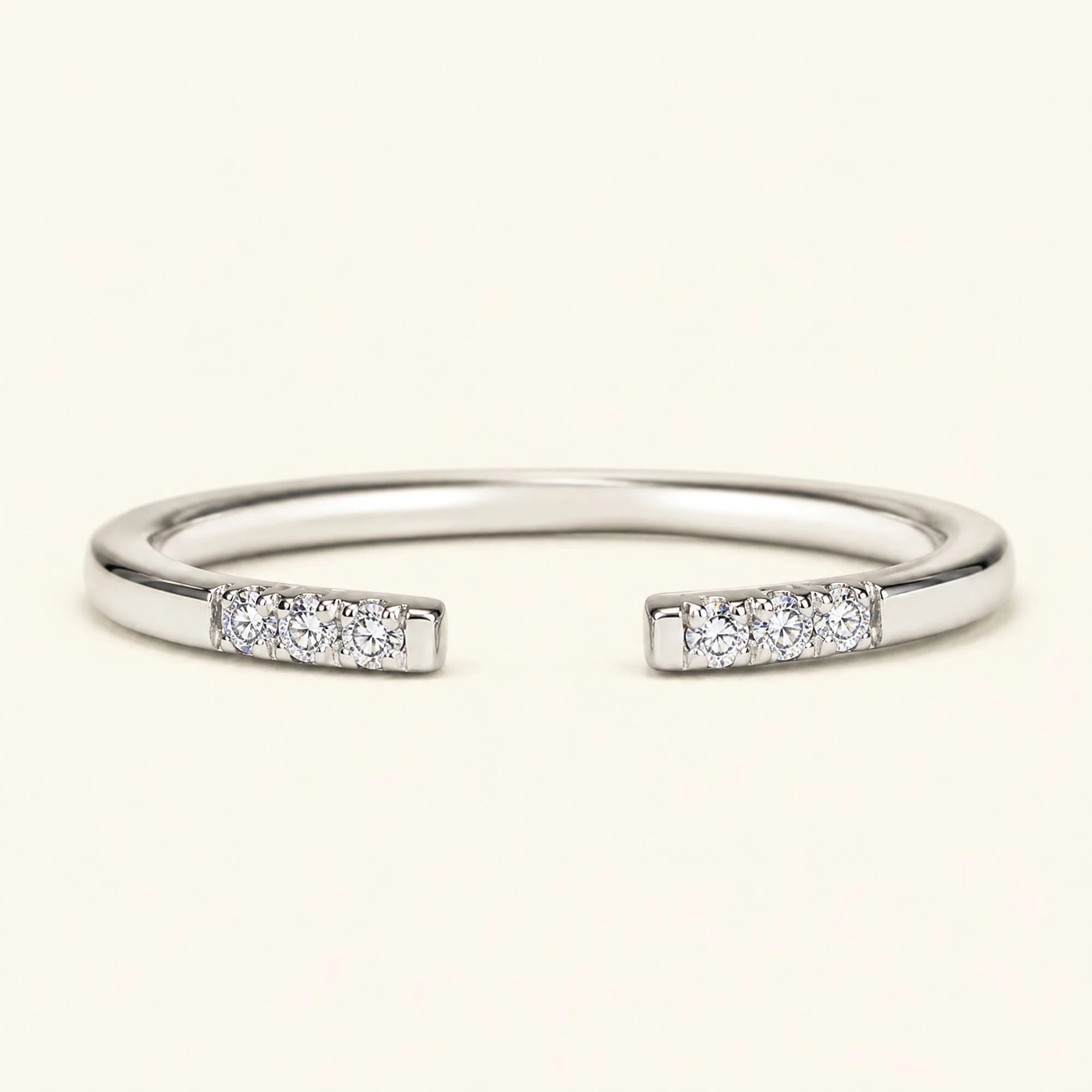 Open fine ring pavé set with white diamonds in white gold