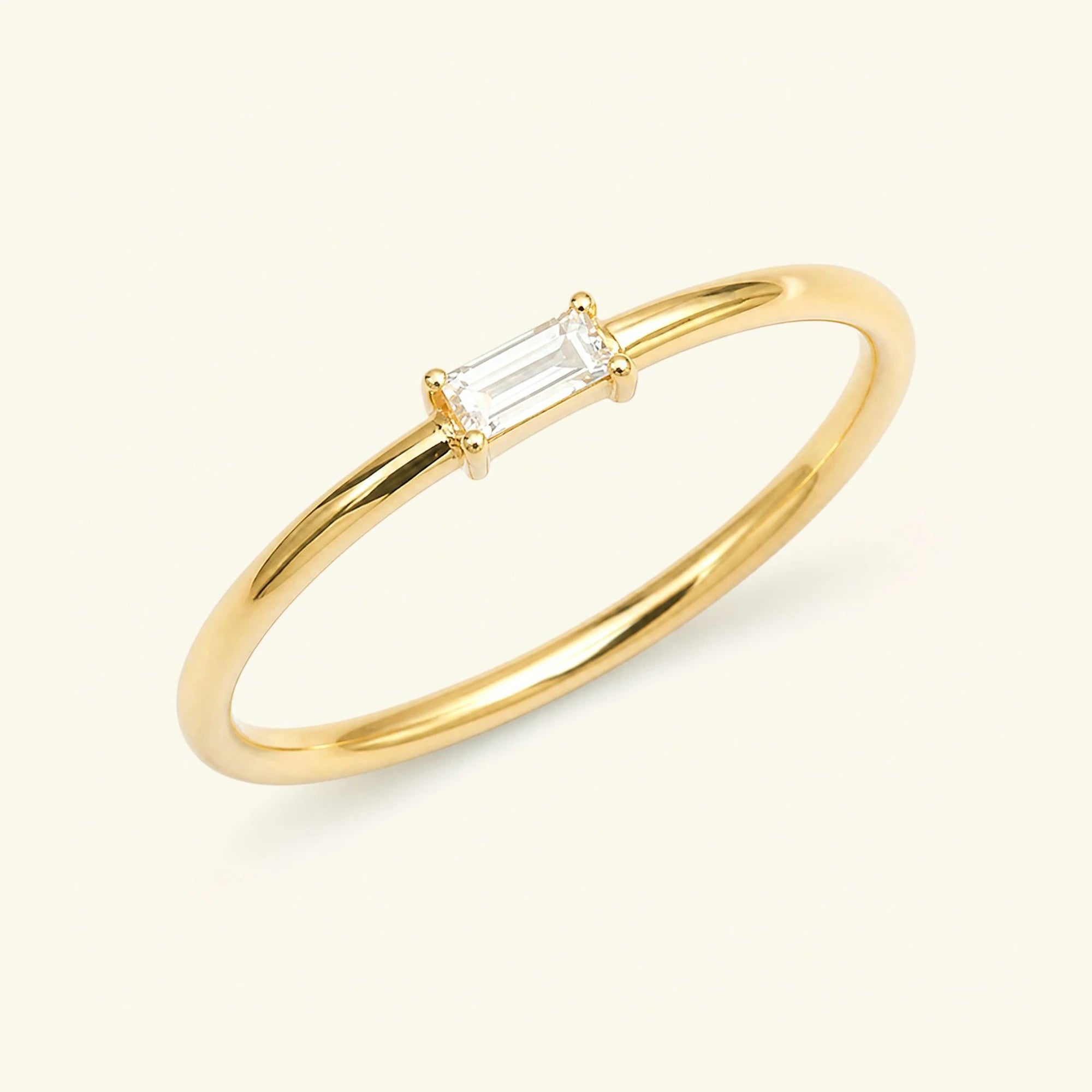 Bague de fiançailles solitaire au diamant baguette — or jaune 18 carats Shanti — vue de profil