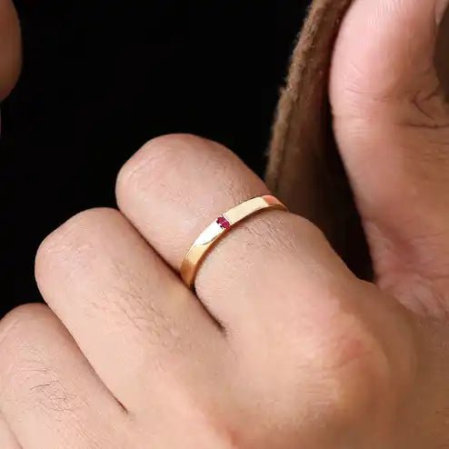 bague de fiançailles en rubis baguette Kabir or 18 carats