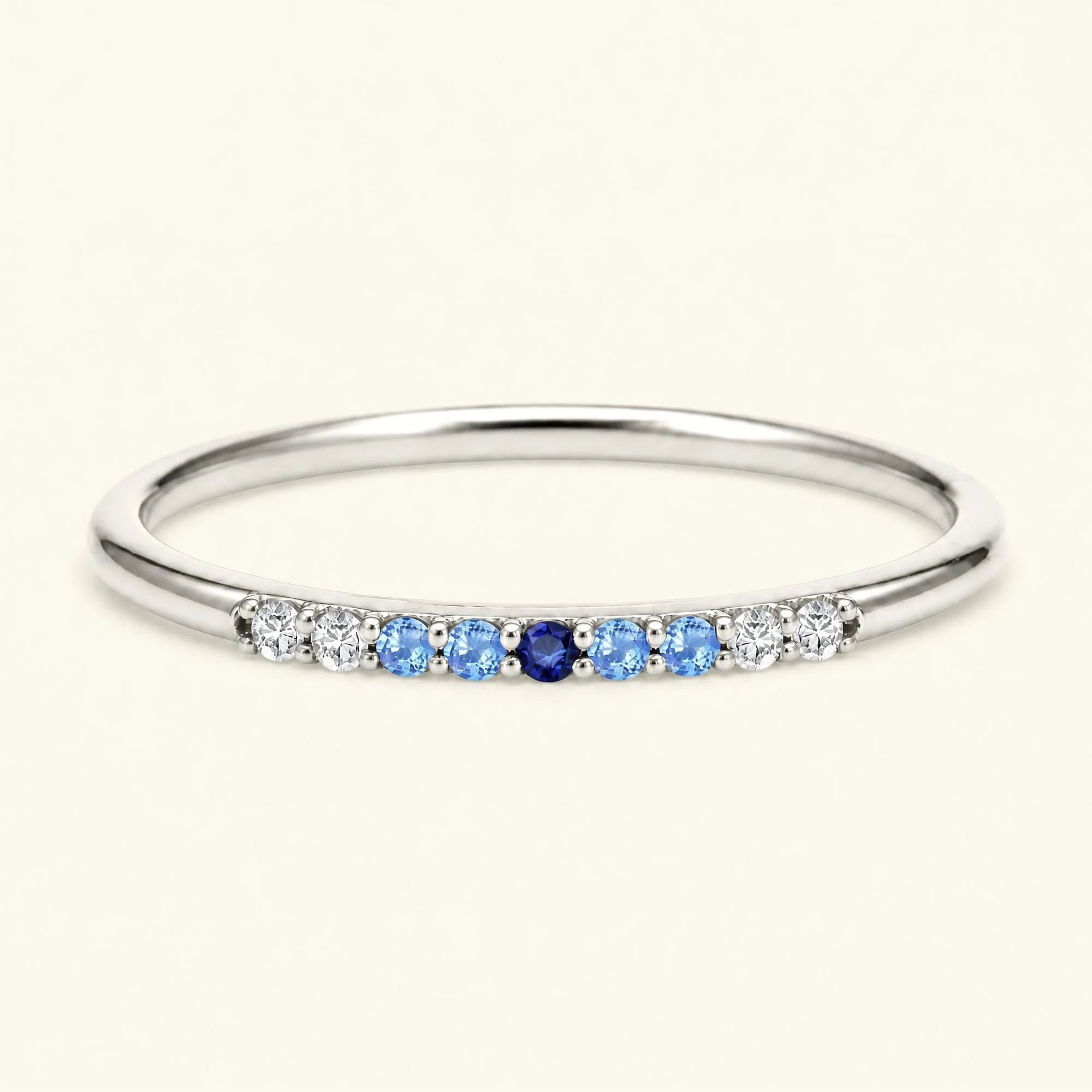 White gold 18K Kiran Horizon ring