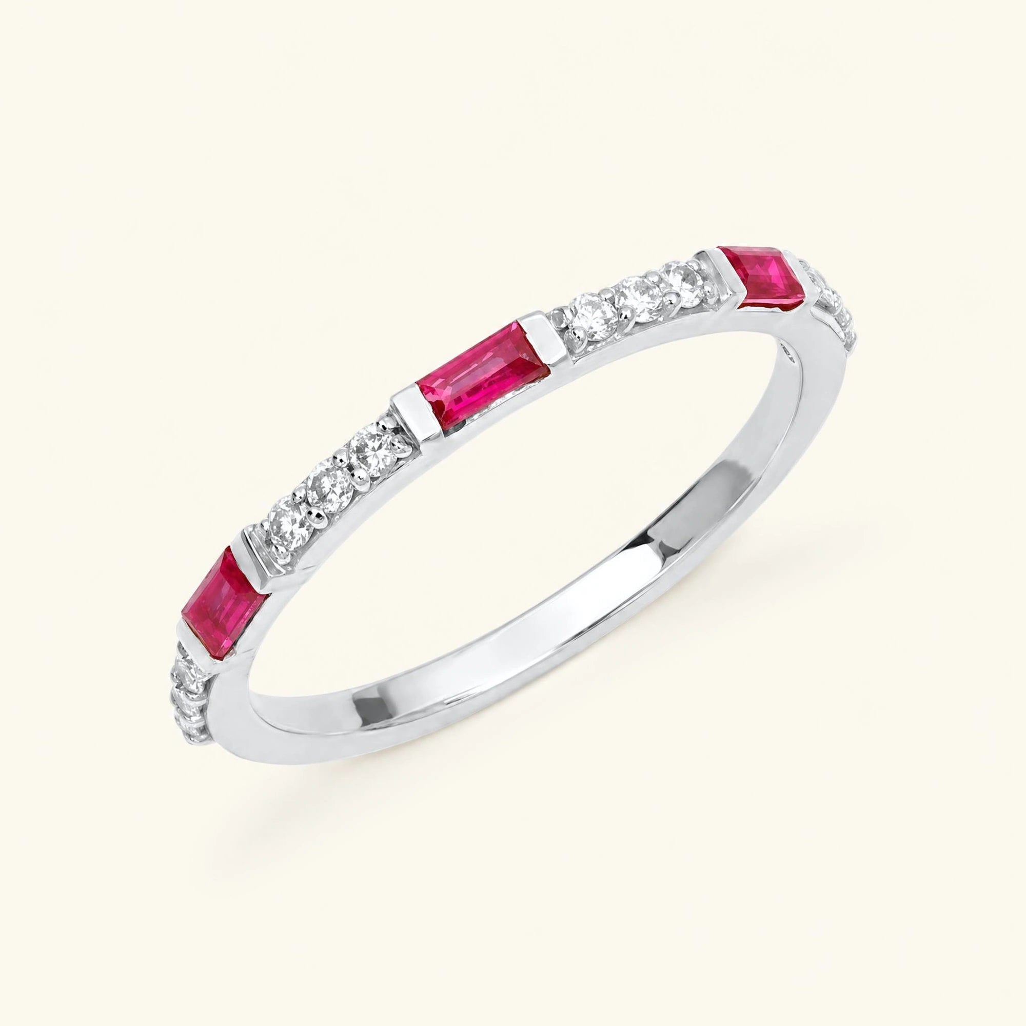 alliance rubis diamant baguette en or blanc Moksha