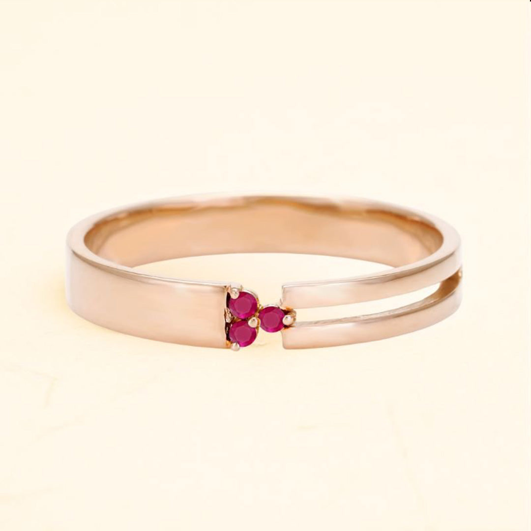 Bague Vibhu or rose 18 carats triangle rubis