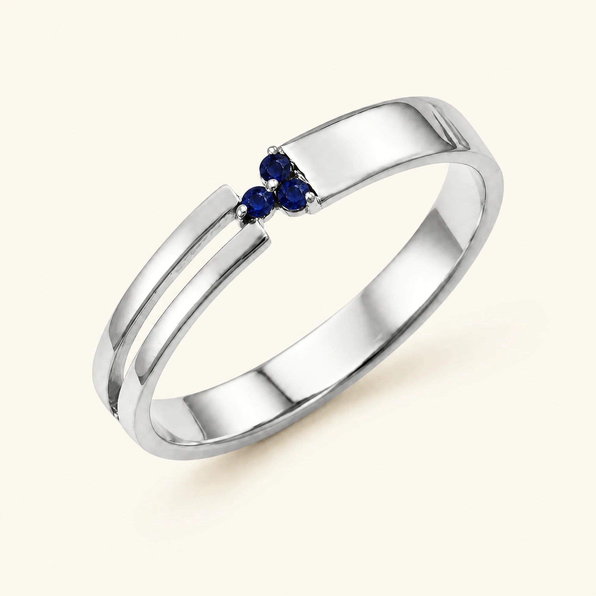 Bague trois pierres de saphirs pour homme en or blanc