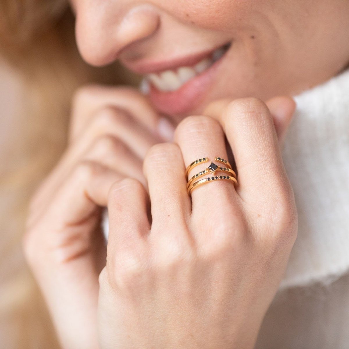 bagues fines en diamant noir