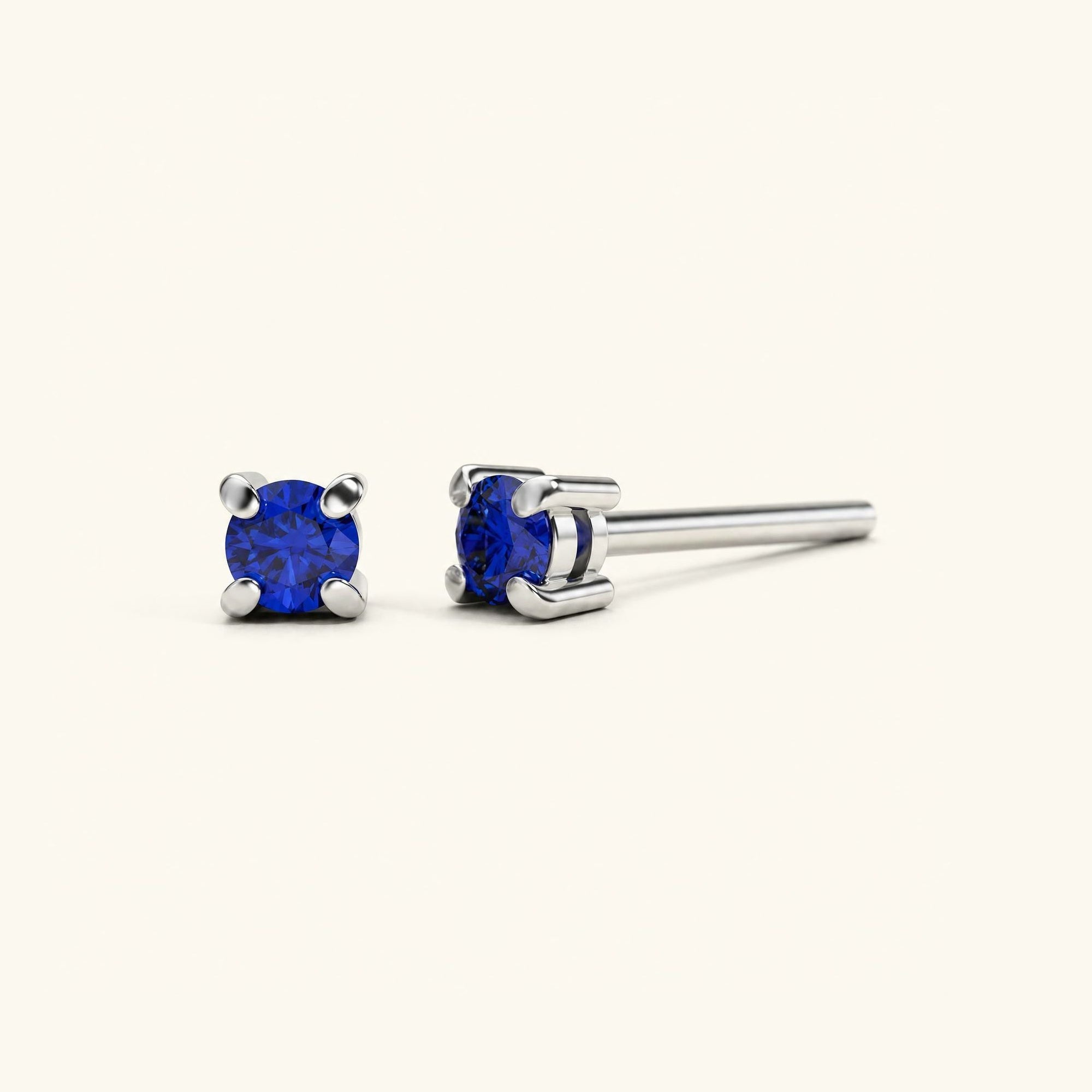 Saral Sapphire earrings - white gold
