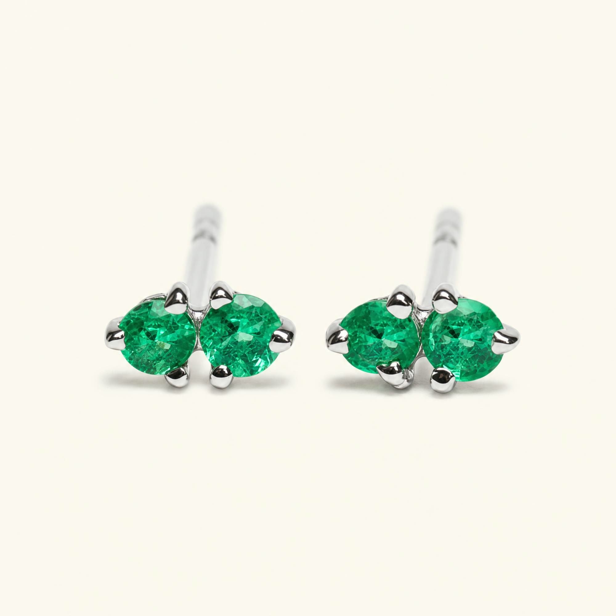 Prema earrings emerald - white gold
