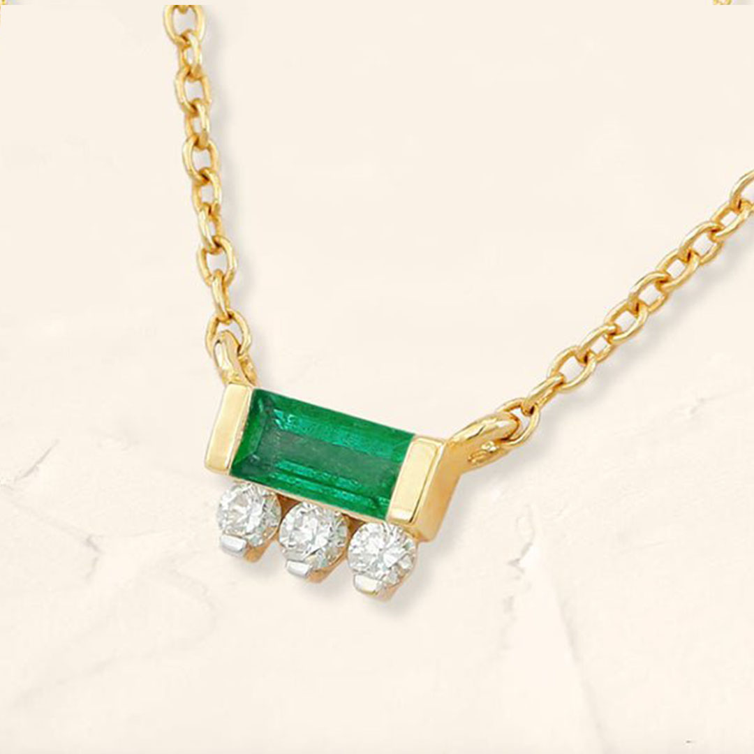 Collier baguette Prana emeraude et diamant en or jaune