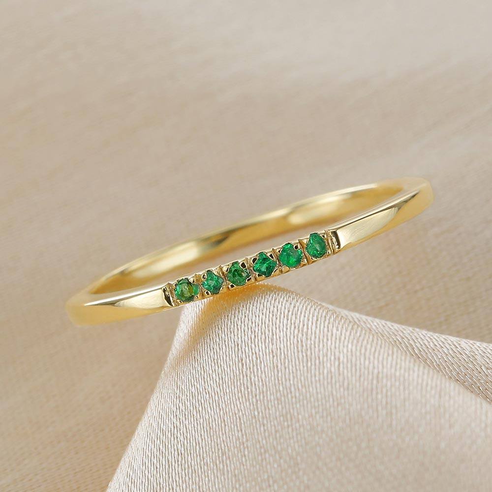 Bague Nisha emeraude pavée