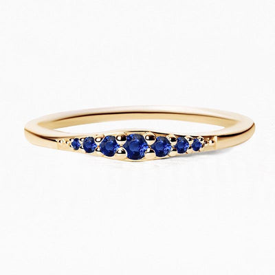 Sushma ring in yellow gold set with sapphires