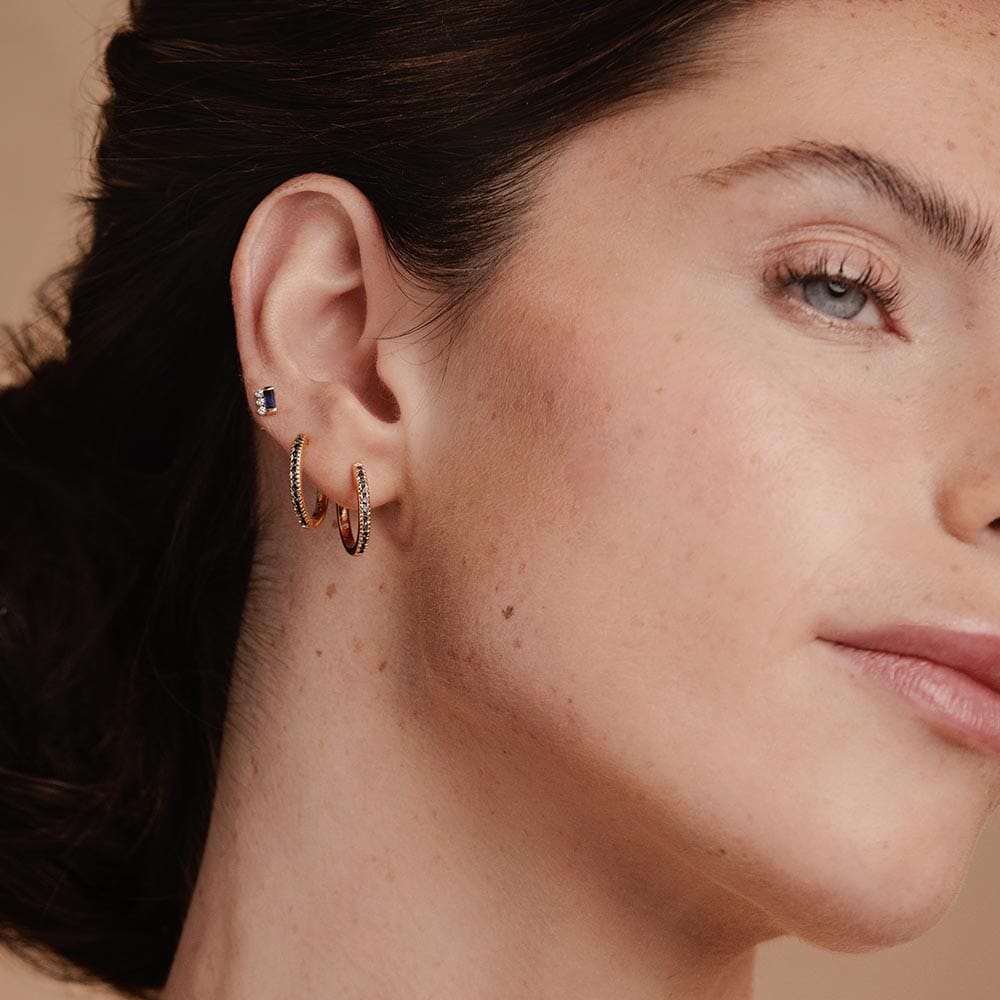 Boucles d'oreilles créoles en saphir et diamant