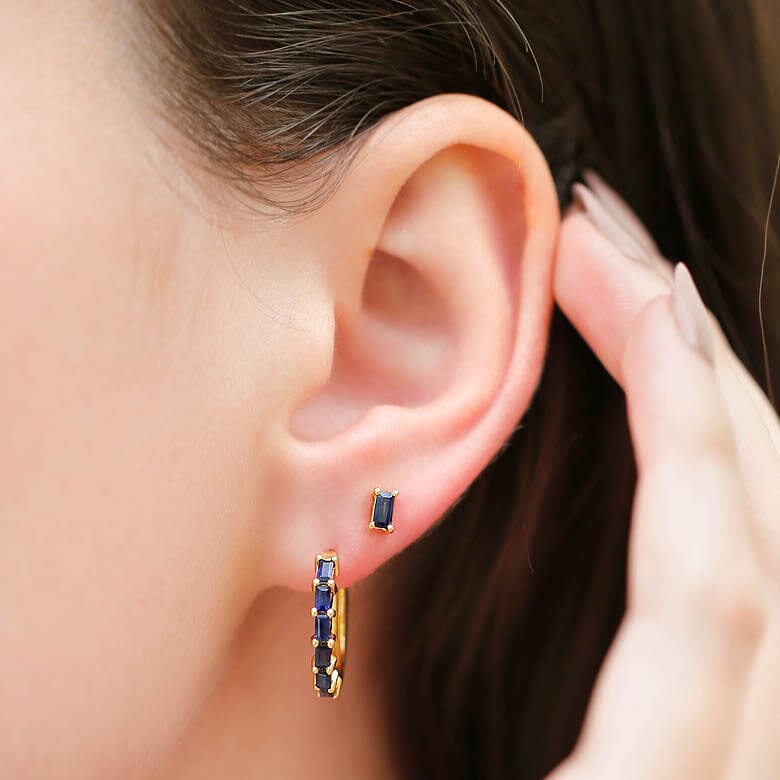 Boucles d'oreilles et creoles saphir taille baguette en or jaune